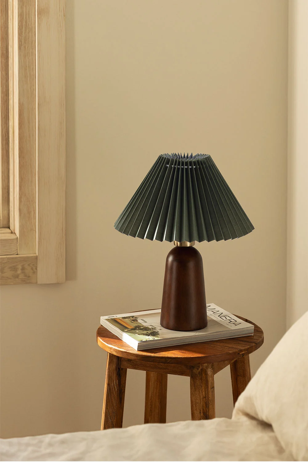 Lámpara de mesa de madera