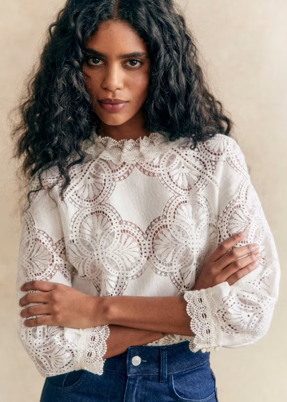 Blusa blanca bordados