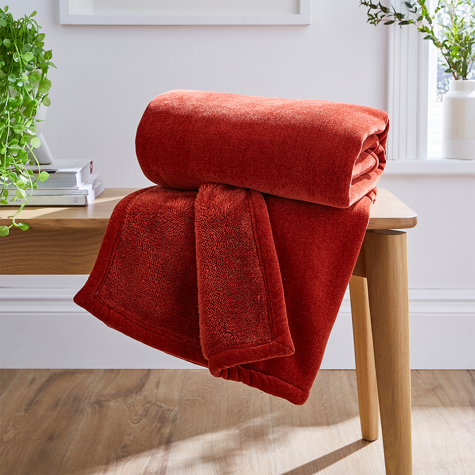 Cosy Chenille Throw 130x180cm