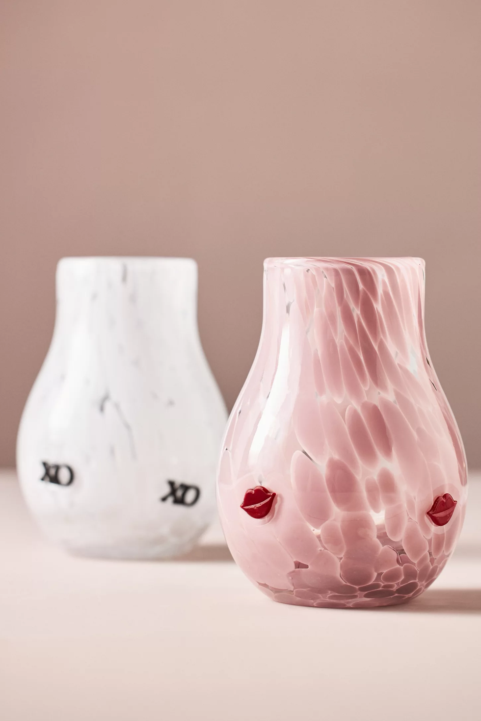The Icon Vase: Valentine's Edition