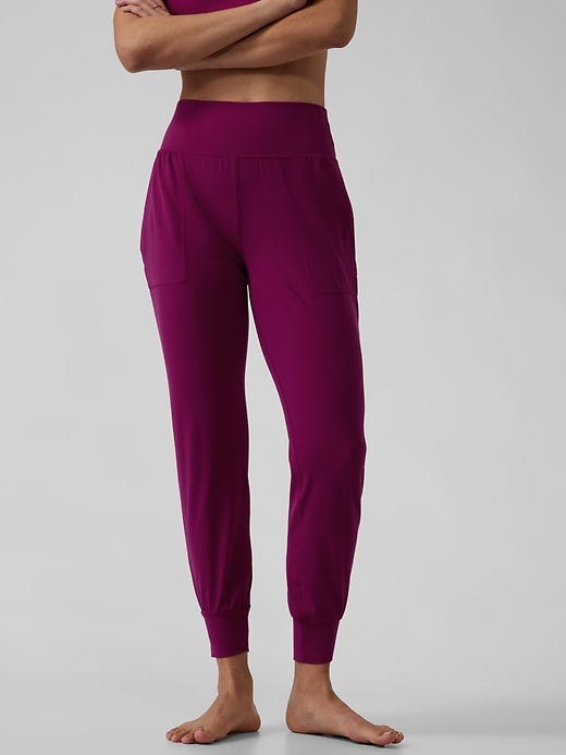 Salutation Jogger