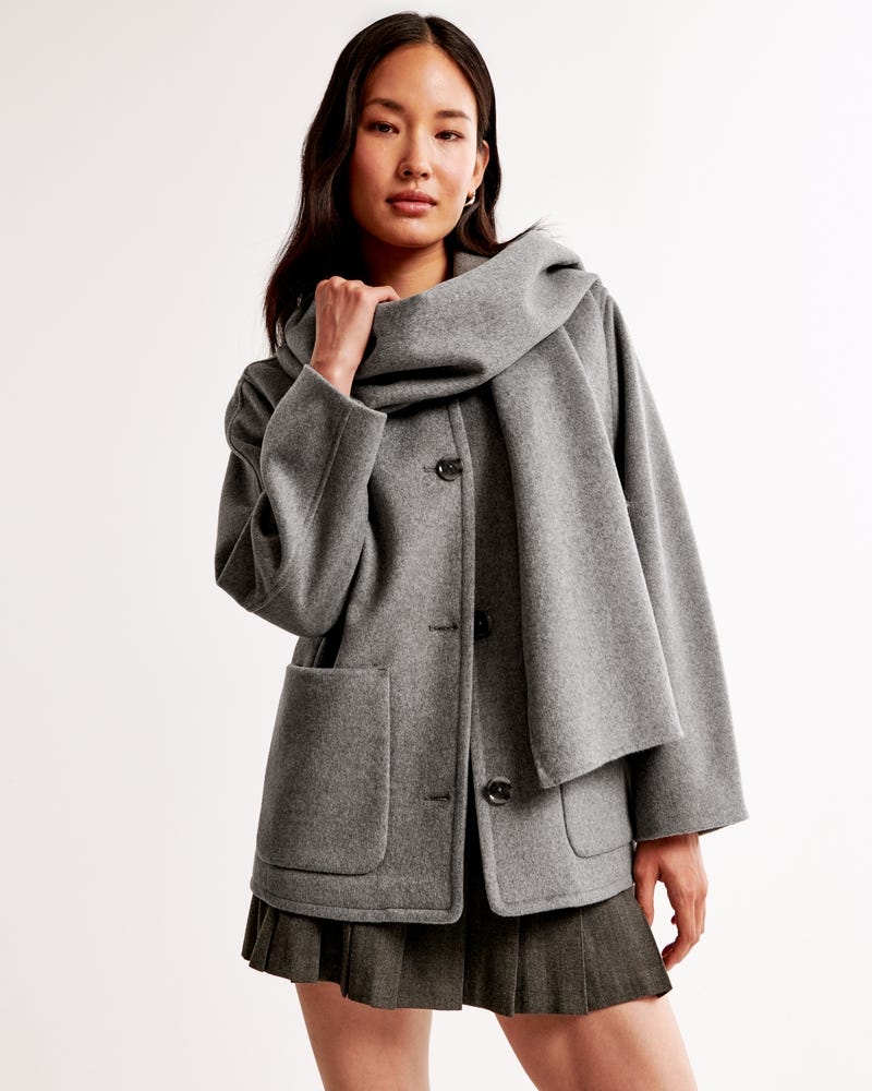 Removable scarf coat coat