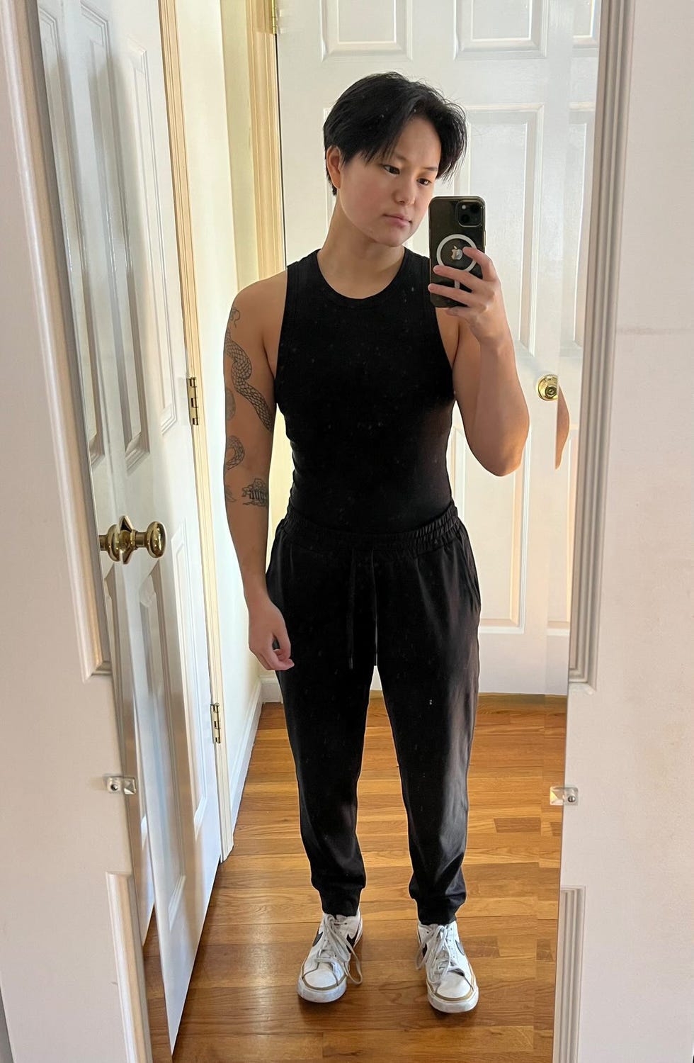 Flowknit Mid-Rise Jogger