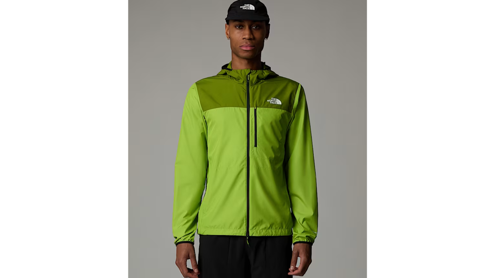 La giacca a vento running di The North Face in saldo a gennaio 2025