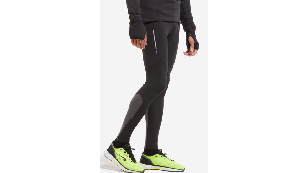 I leggings Run 500 Warm di Kiprun, indispensabili nel completo corsa uomo