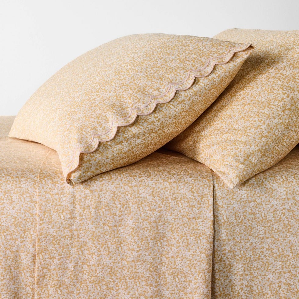 Scalloped Edge Floral Sheet Set