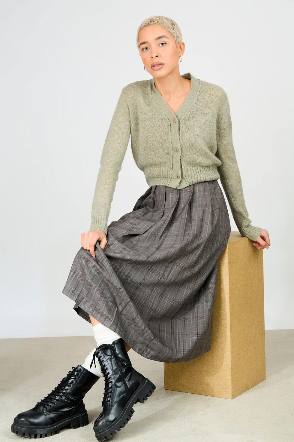 Grey and red smart check pleated skirt