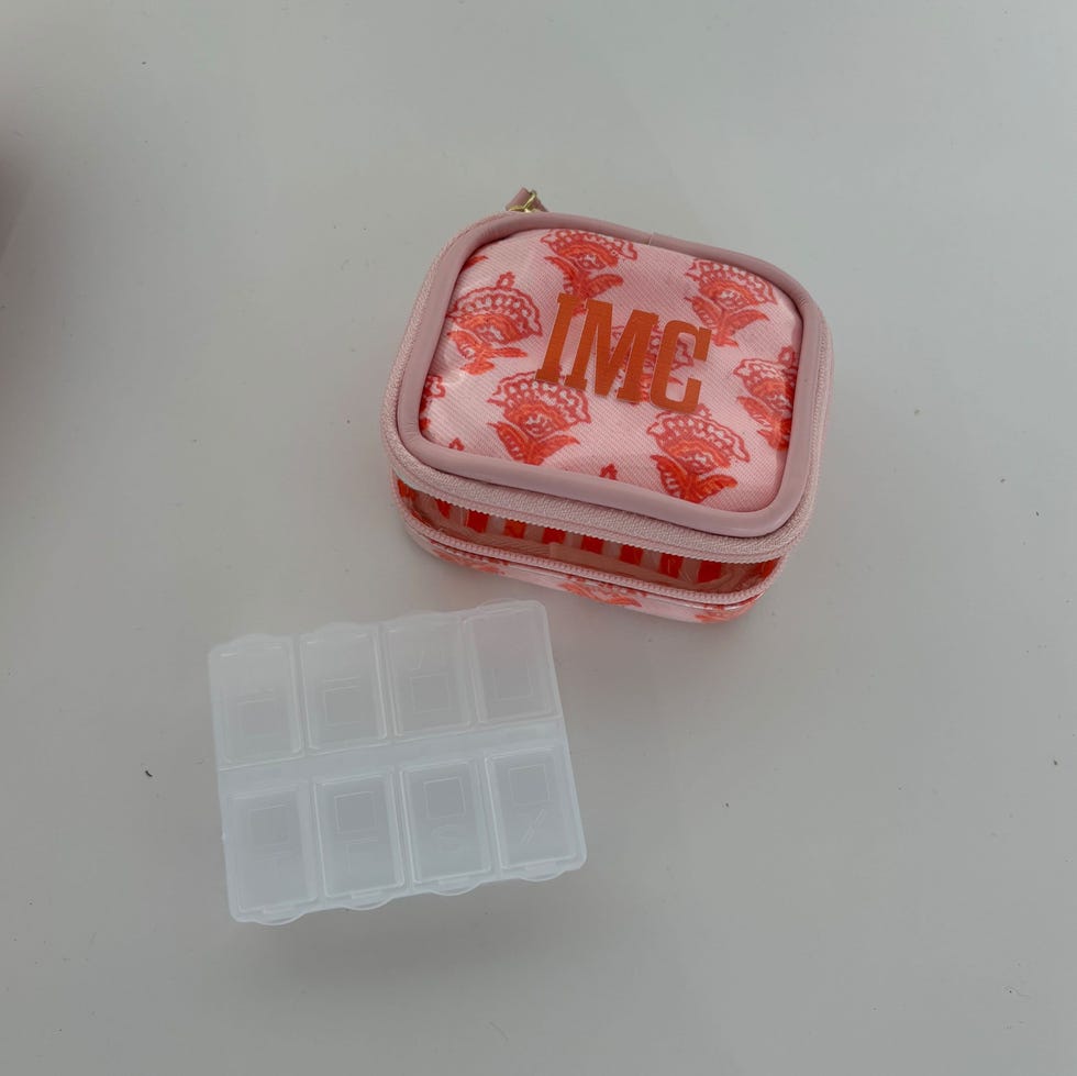 Clear-Coated Travel Pill Organizer Clear-Coated Travel Pill Organizer