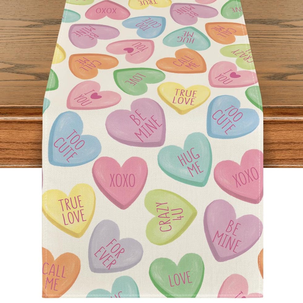 Valentine's Day Table Runner