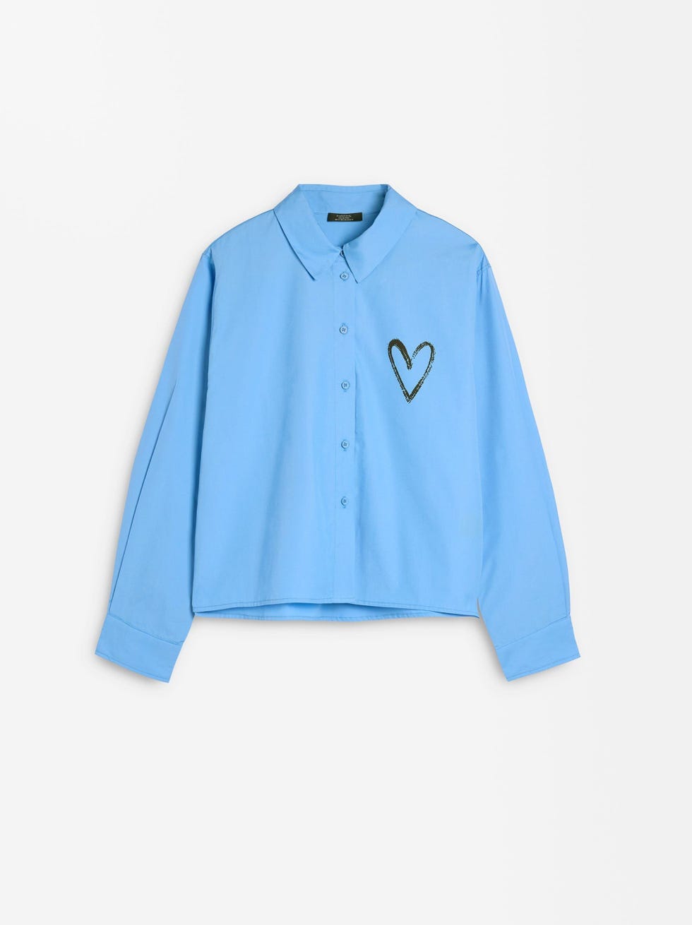Camisa azul con detalle corazón
