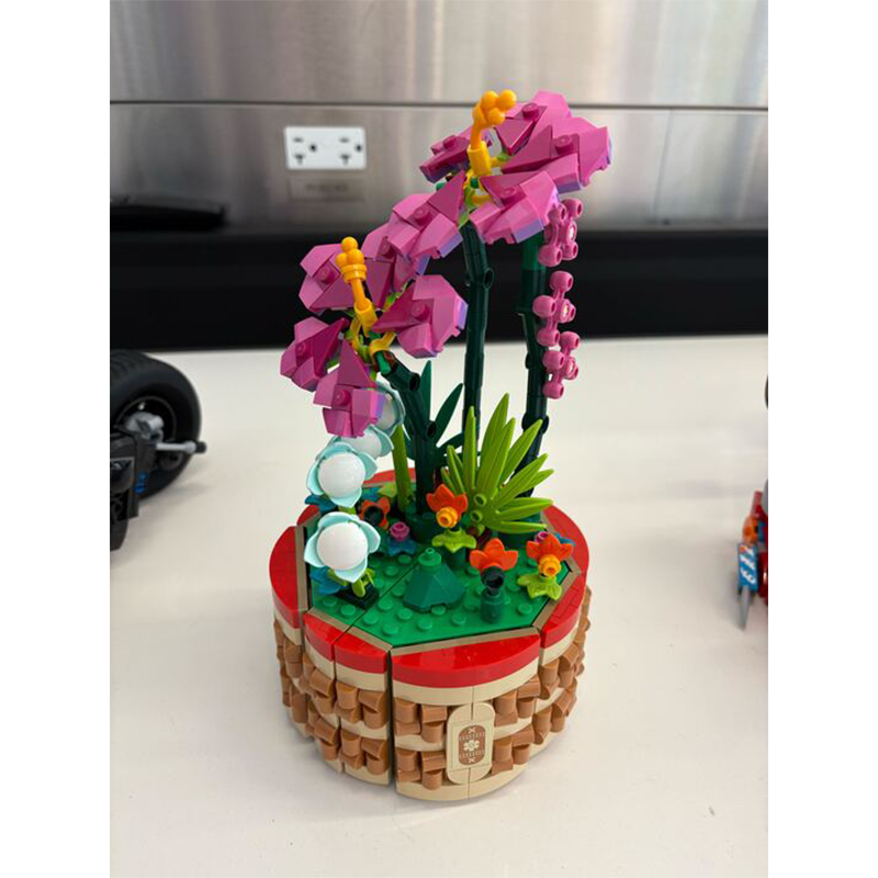 Disney Moana's Flowerpot Buildable Flower Toy