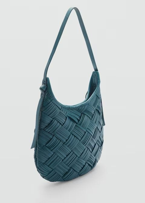 - Bolso trenzado