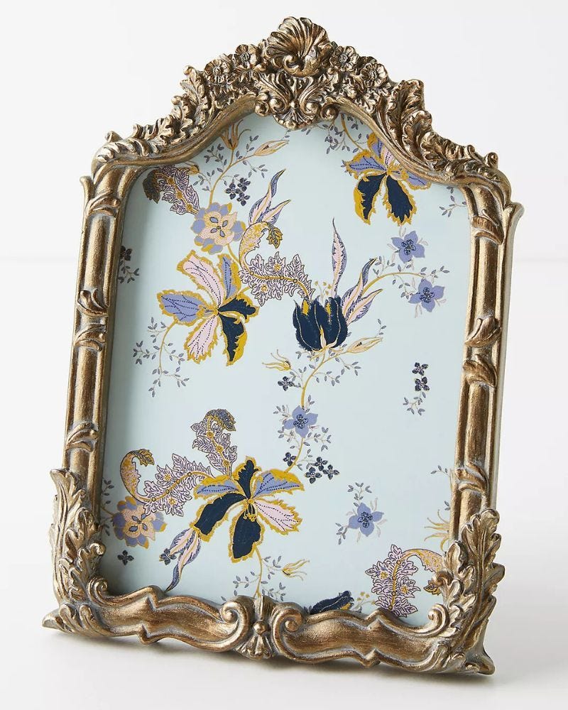 Victoria Frame