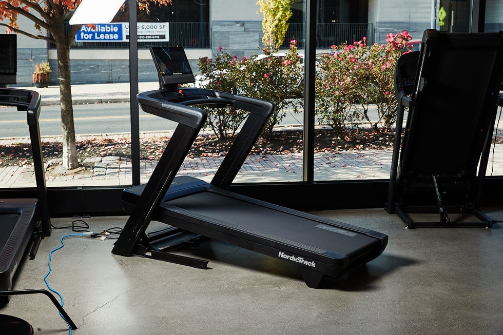 Commercial 1750 Treadmill