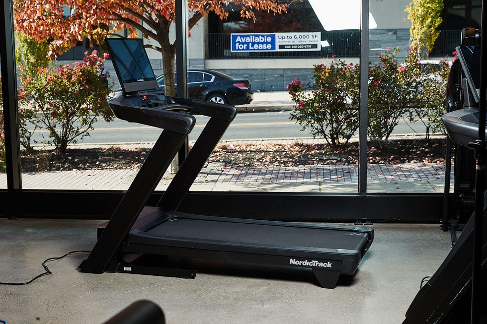 Commercial 2450 Treadmill
