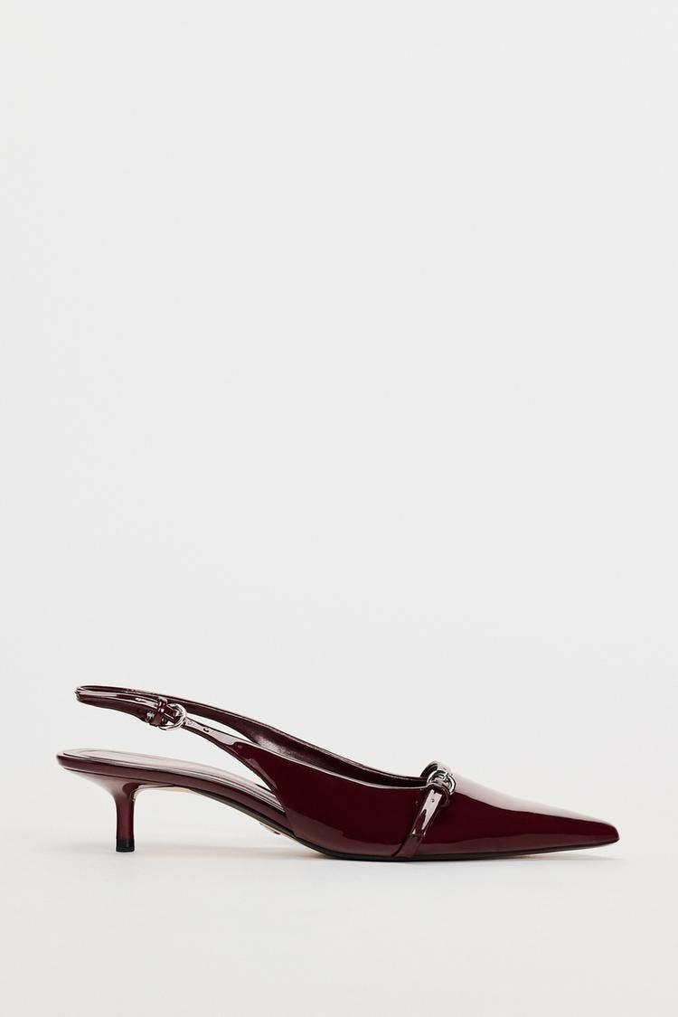 ZAPATO DESTALONADO HEBILLA