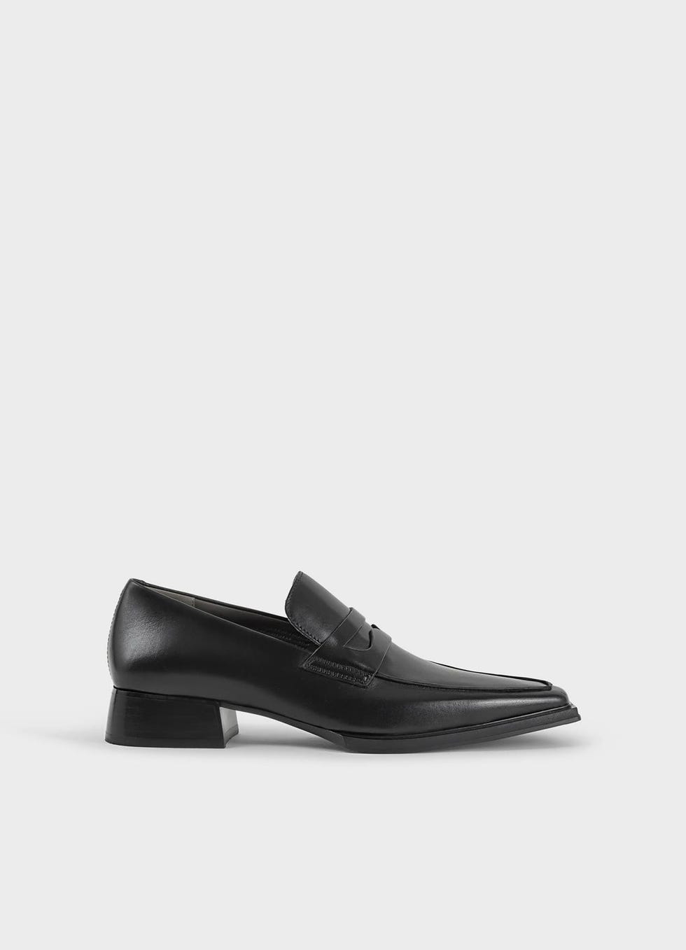 Eida Loafer