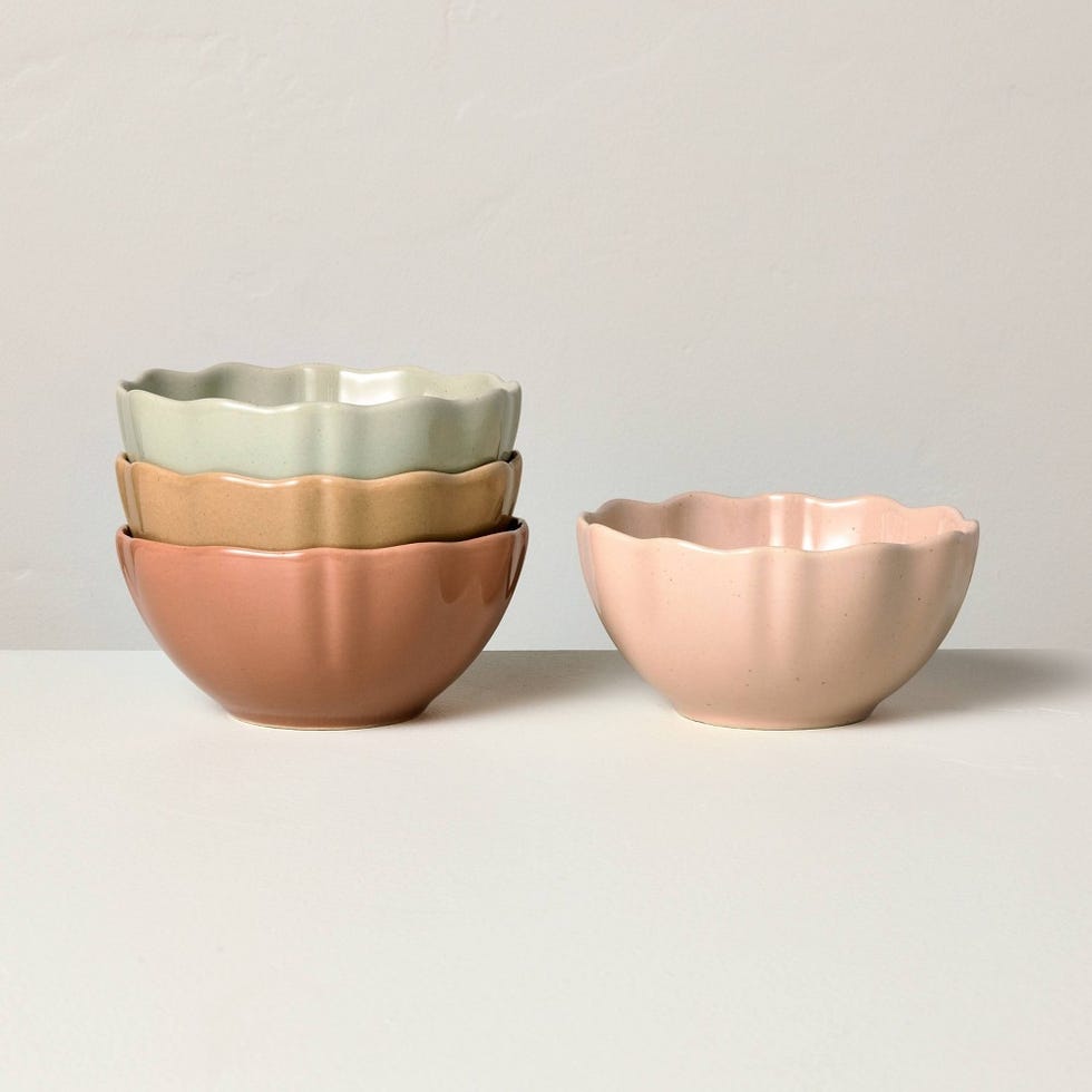 Scalloped Stoneware Dessert Bowls (4-Pack) Scalloped Stoneware Dessert Bowls (4-Pack)