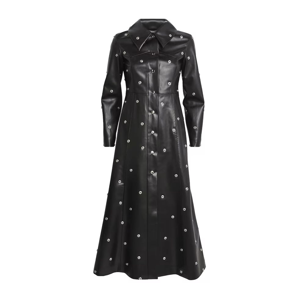 Flaured fitted coat