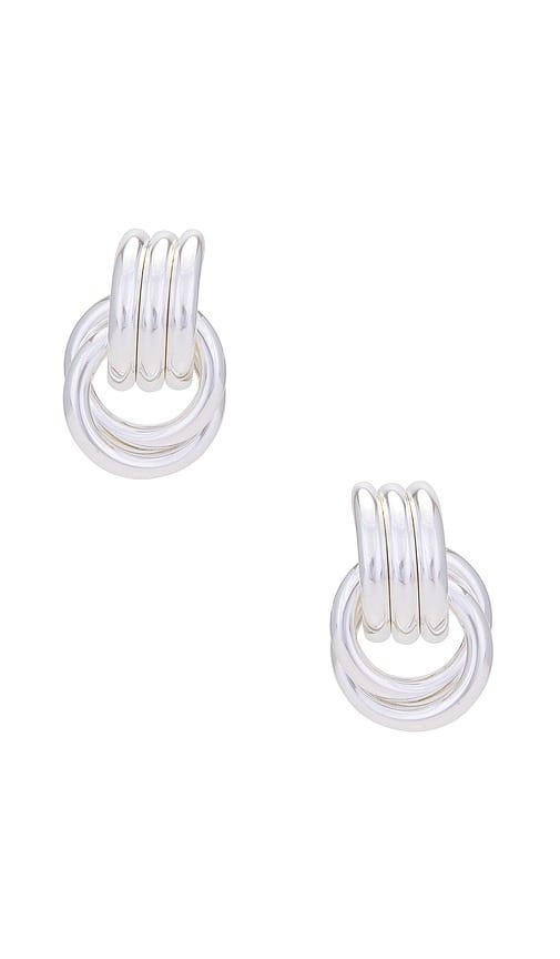 Mini knoop oorbellen