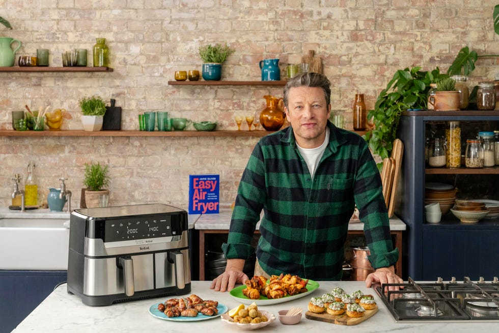 Easy Air Fryer: Big & Bold Delicious Food