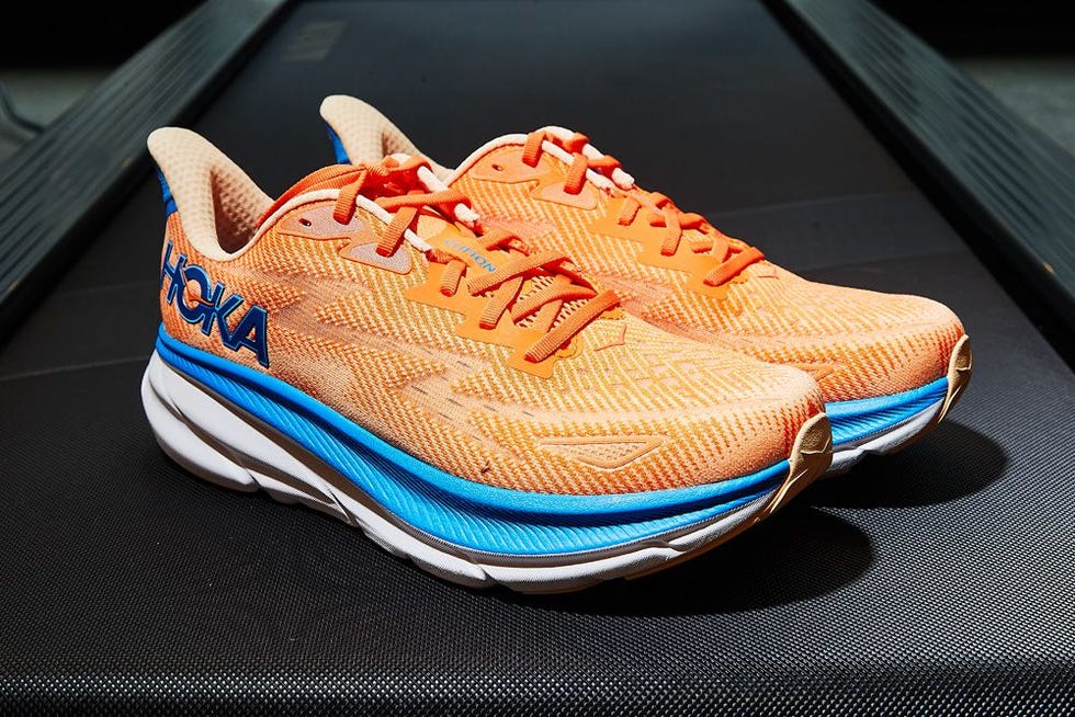 Clifton 9 Running Shoe