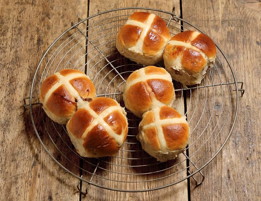 Fig & Honey Hot Cross Buns 6pk