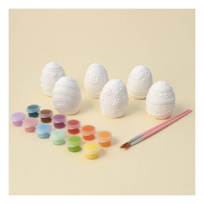 Easter craft ideas: How to make Easter chicks from pompoms