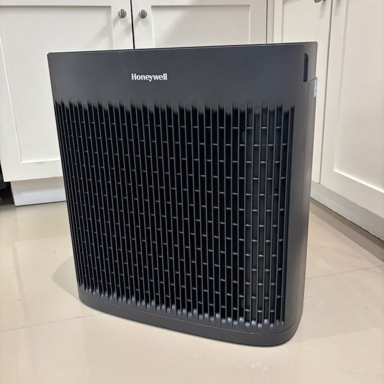 InSight HEPA Air Purifier InSight HEPA Air Purifier