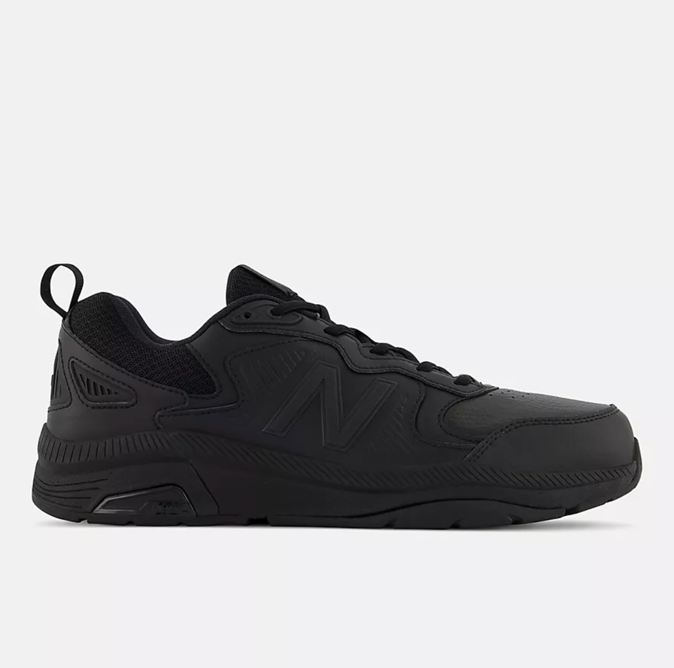 Stealth Mode: New Balance 992 Appears in All-Black
