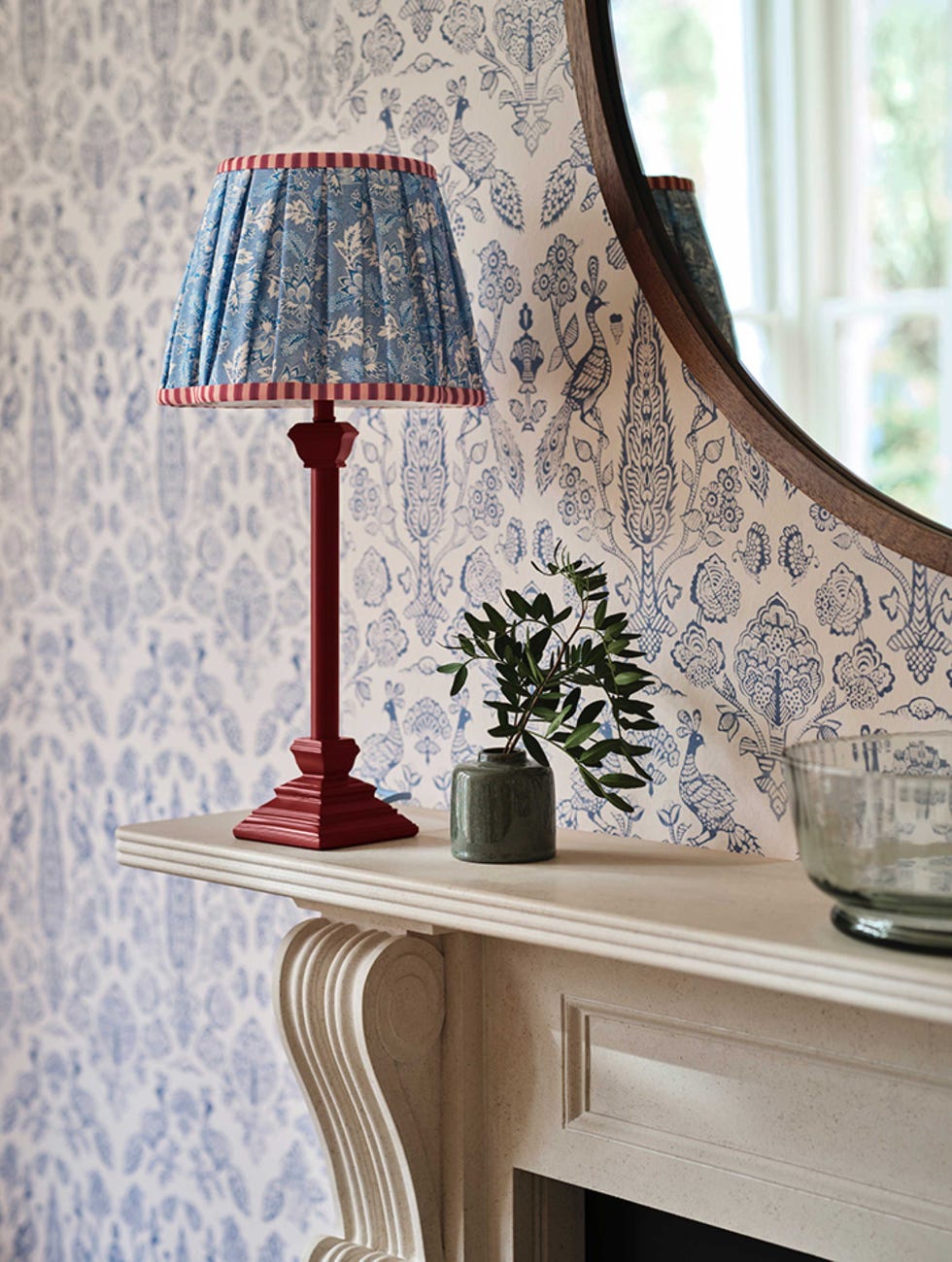 Dalimore Scallop Table Lamp