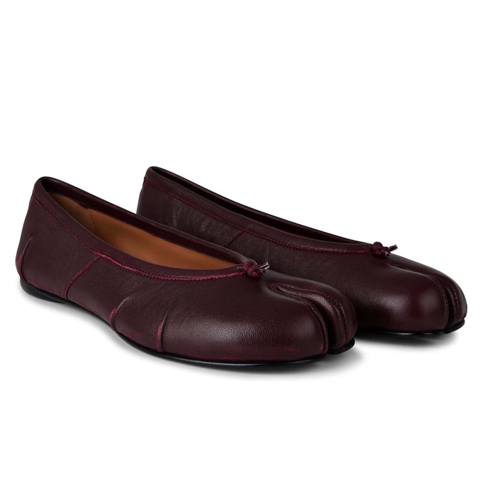 Tabi ballet flats