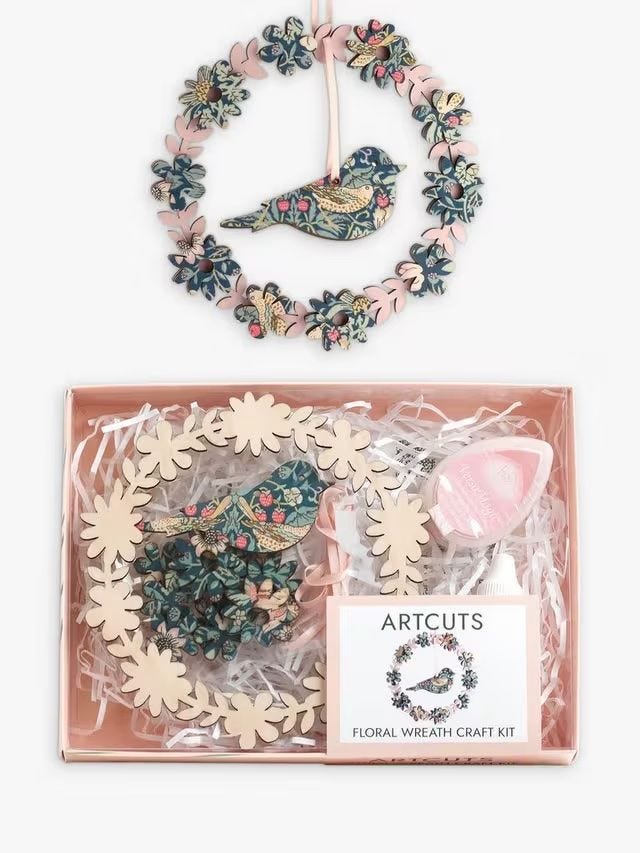 Liberty Wooden Liberty of London William Morris Strawberry Thief Print Wreath Craft Kit Liberty Wooden Liberty of London William Morris Strawberry Thief Print Wreath Craft Kit