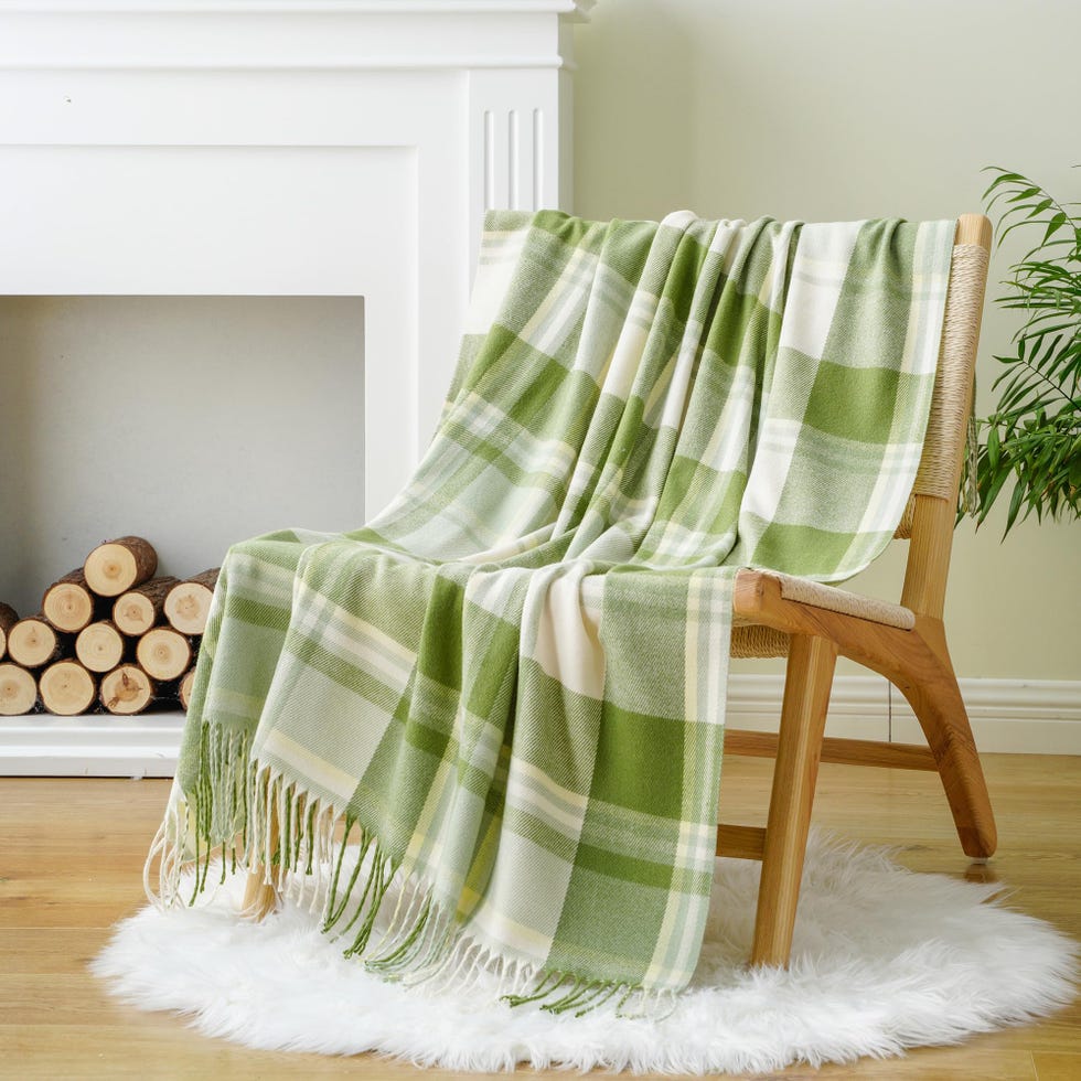 Green Plaid Throw Blanket