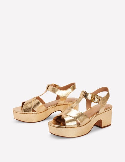 Cut Out Wedge Sandal Metallic