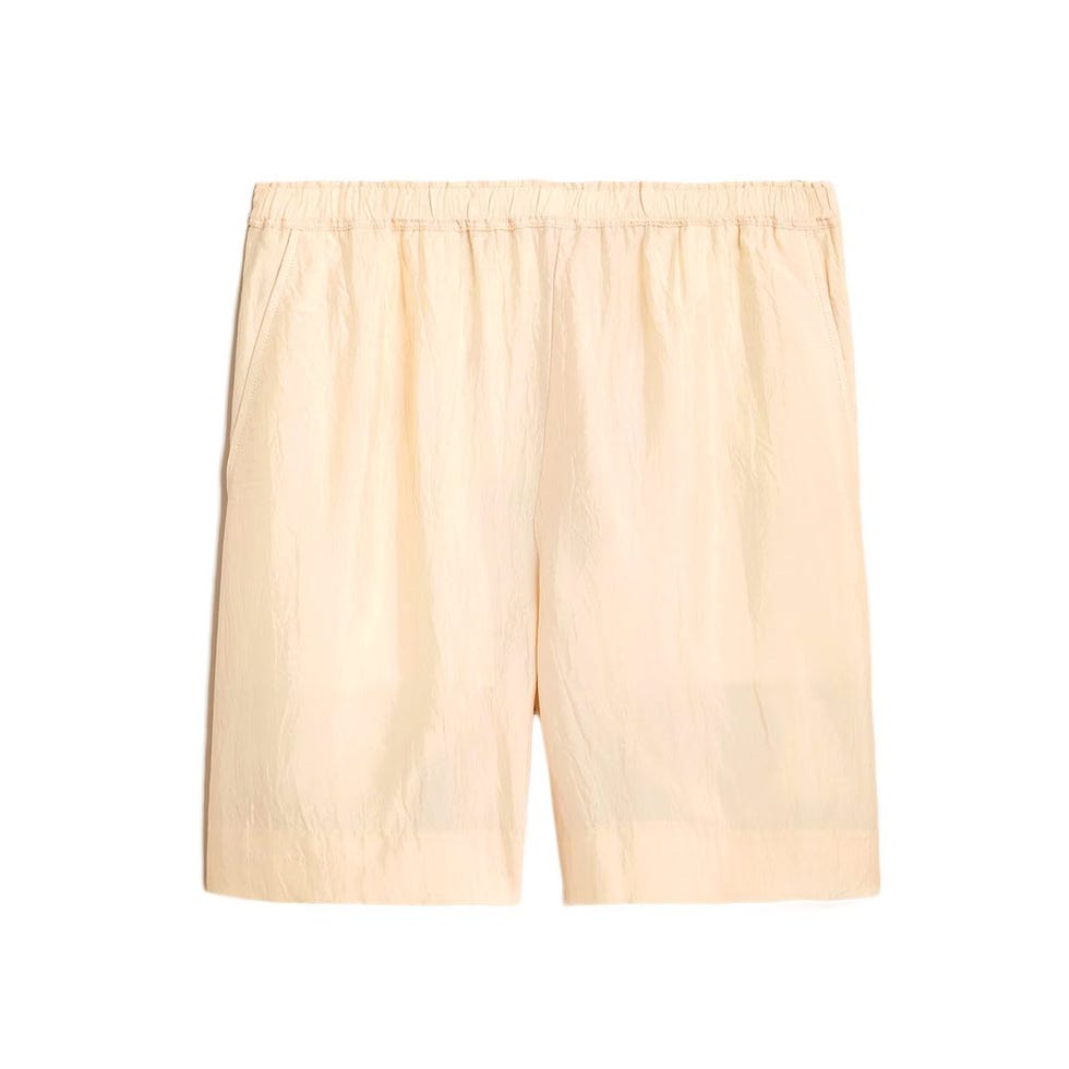 Stratus Short