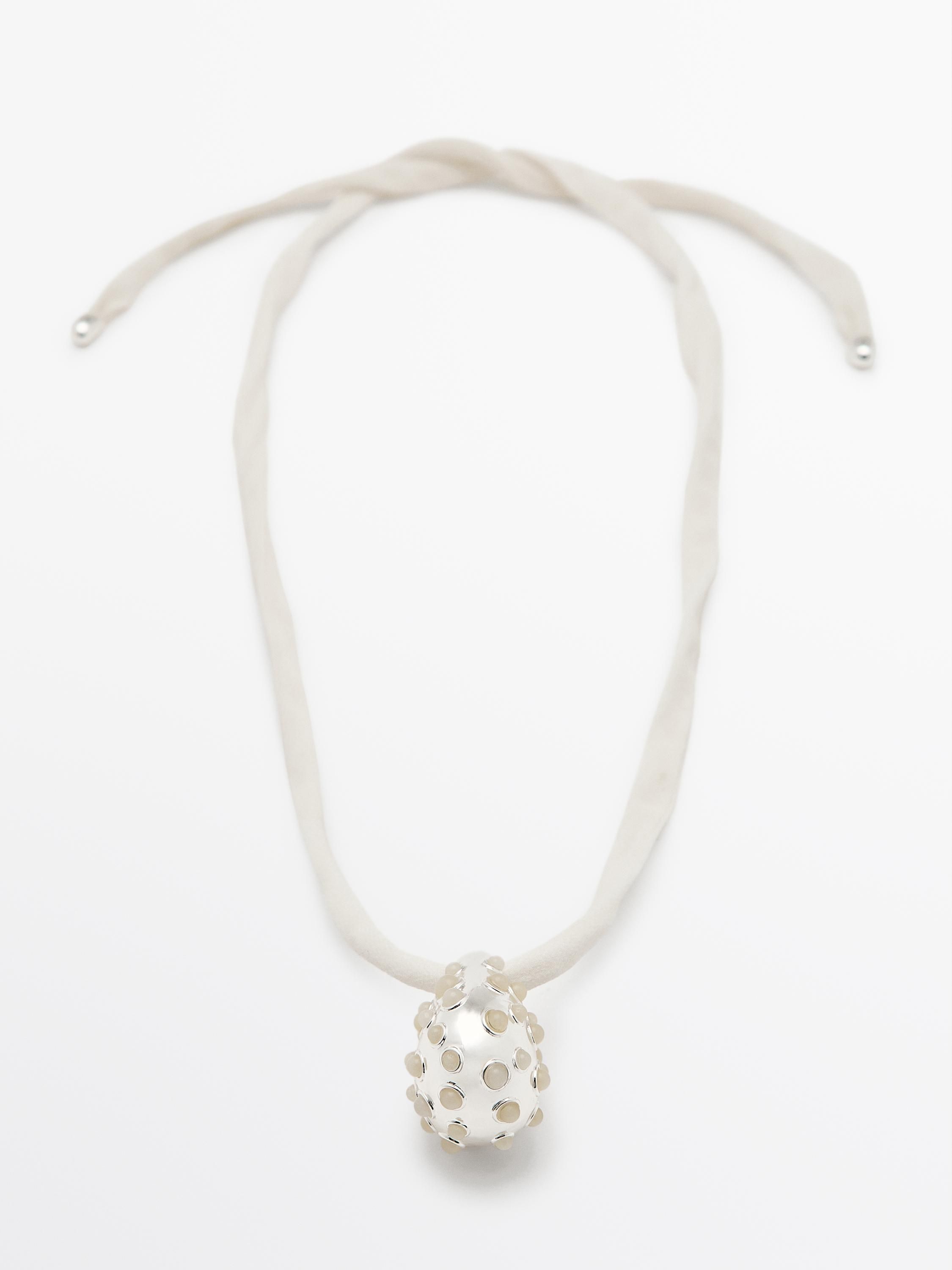 ★ Massimo Dutti★ textured medallion necklace 04602613808 NYFASHION101 Stone Stud QC Dusted Medal Pendant with 11mm