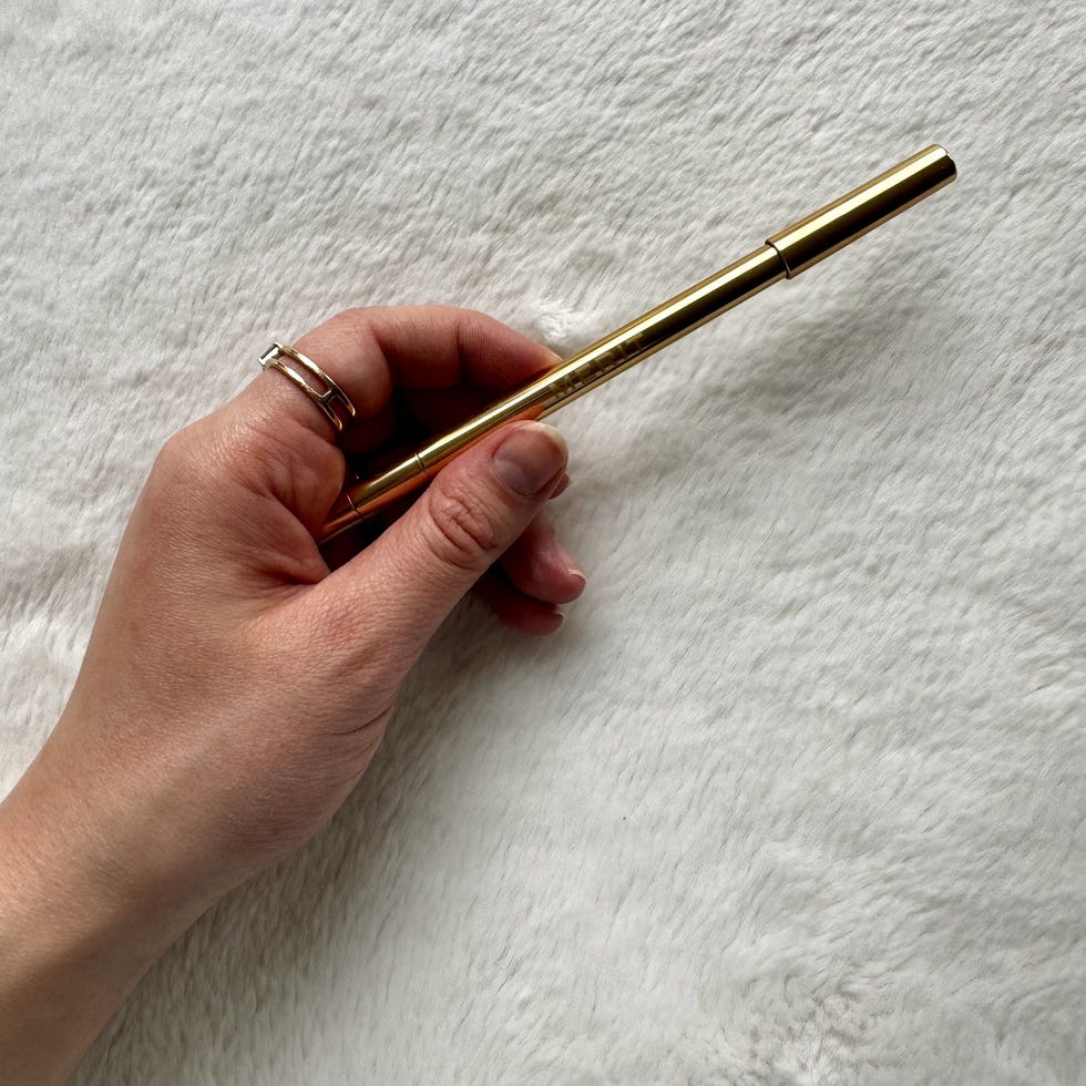 Signature Lip Liner