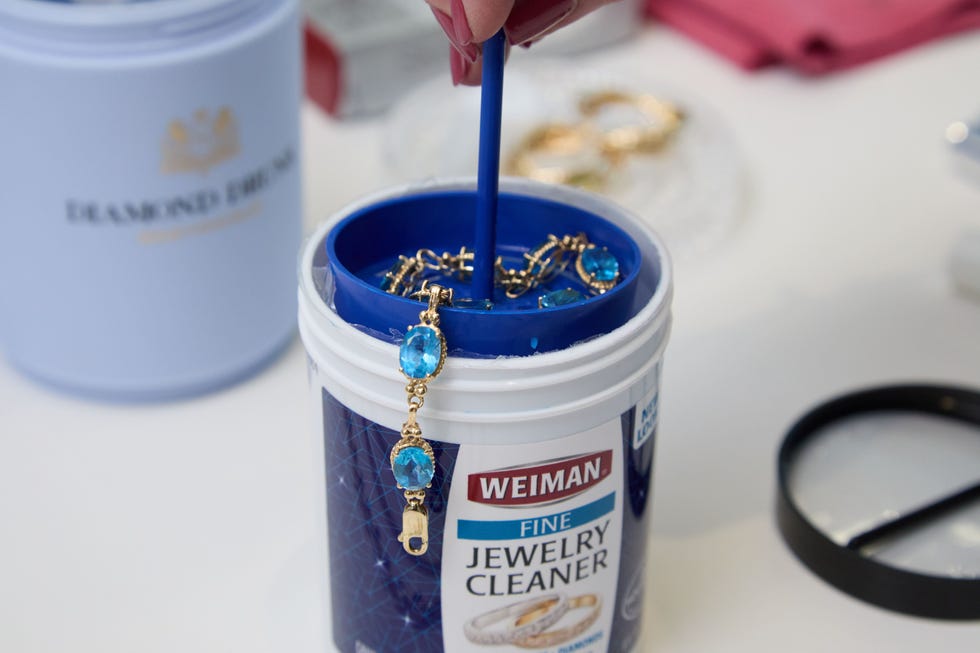 Fine Jewelry Cleaner