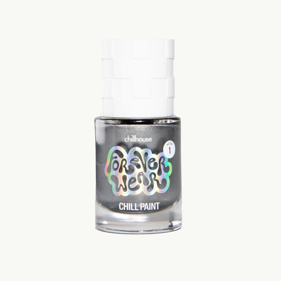 Forever Wear Chill Paint in Miss Machina