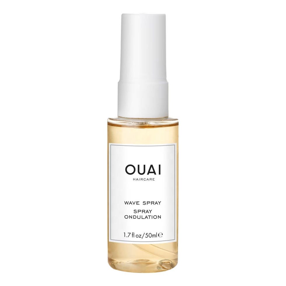 Undulating spray