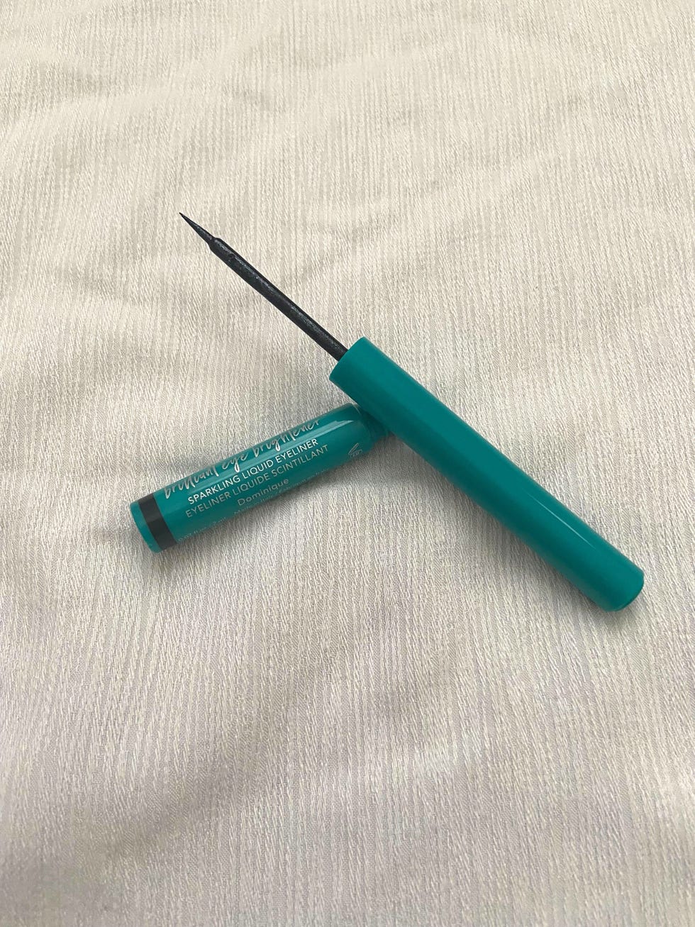 Brilliant Eye Brightener Sparkling Liquid Eyeliner