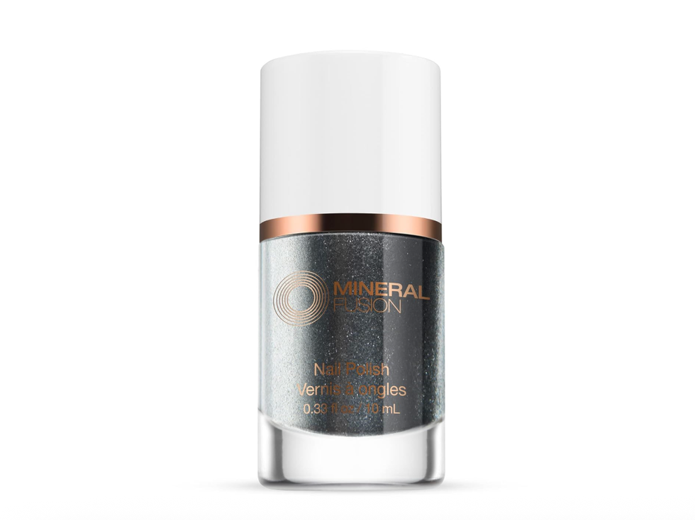 Mineral Fusion Nail Polish in Silver Lining