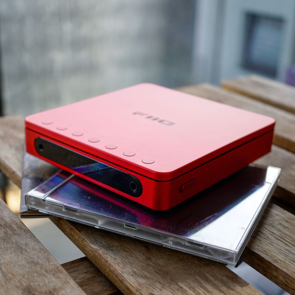 DM13 Portable CD Player with Bluetooth