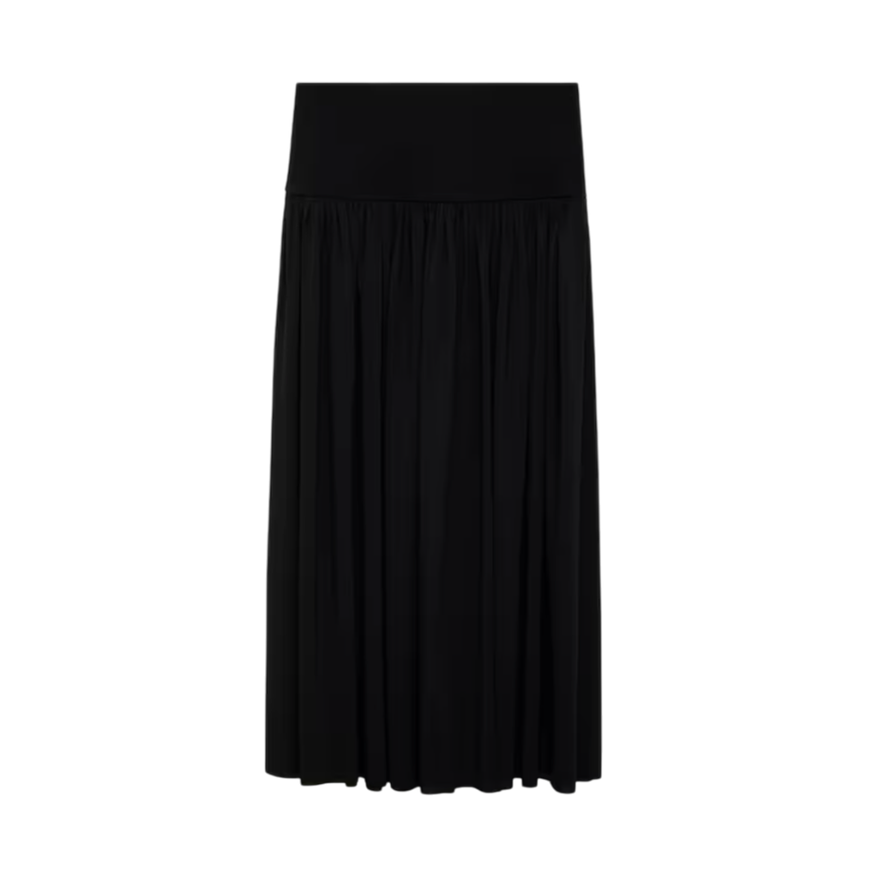 Long wrinkled skirt