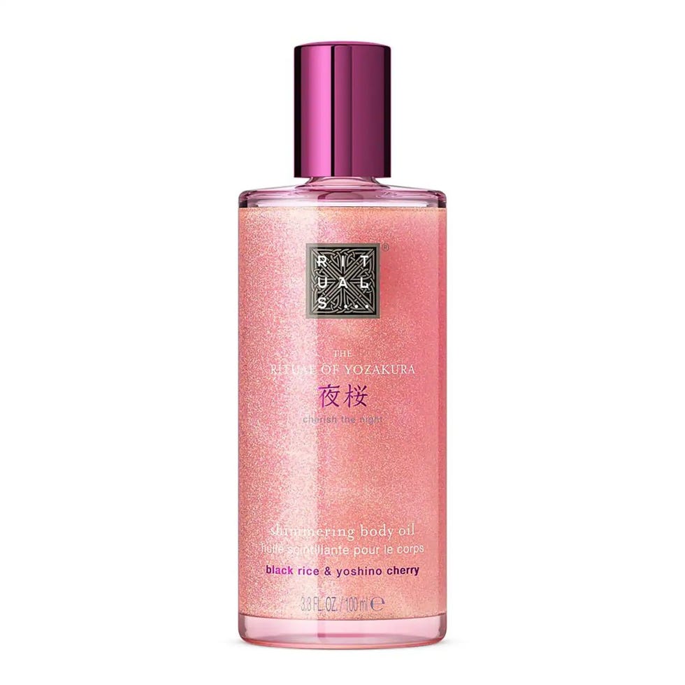 Lighting body oil