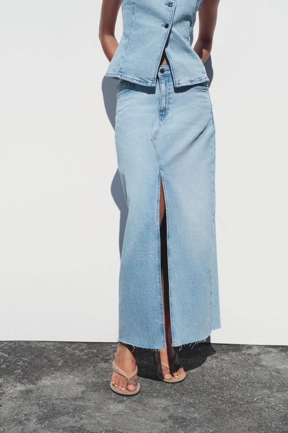 Saia midi jeans