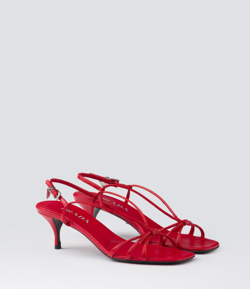 Sandalias de cuero con tacón