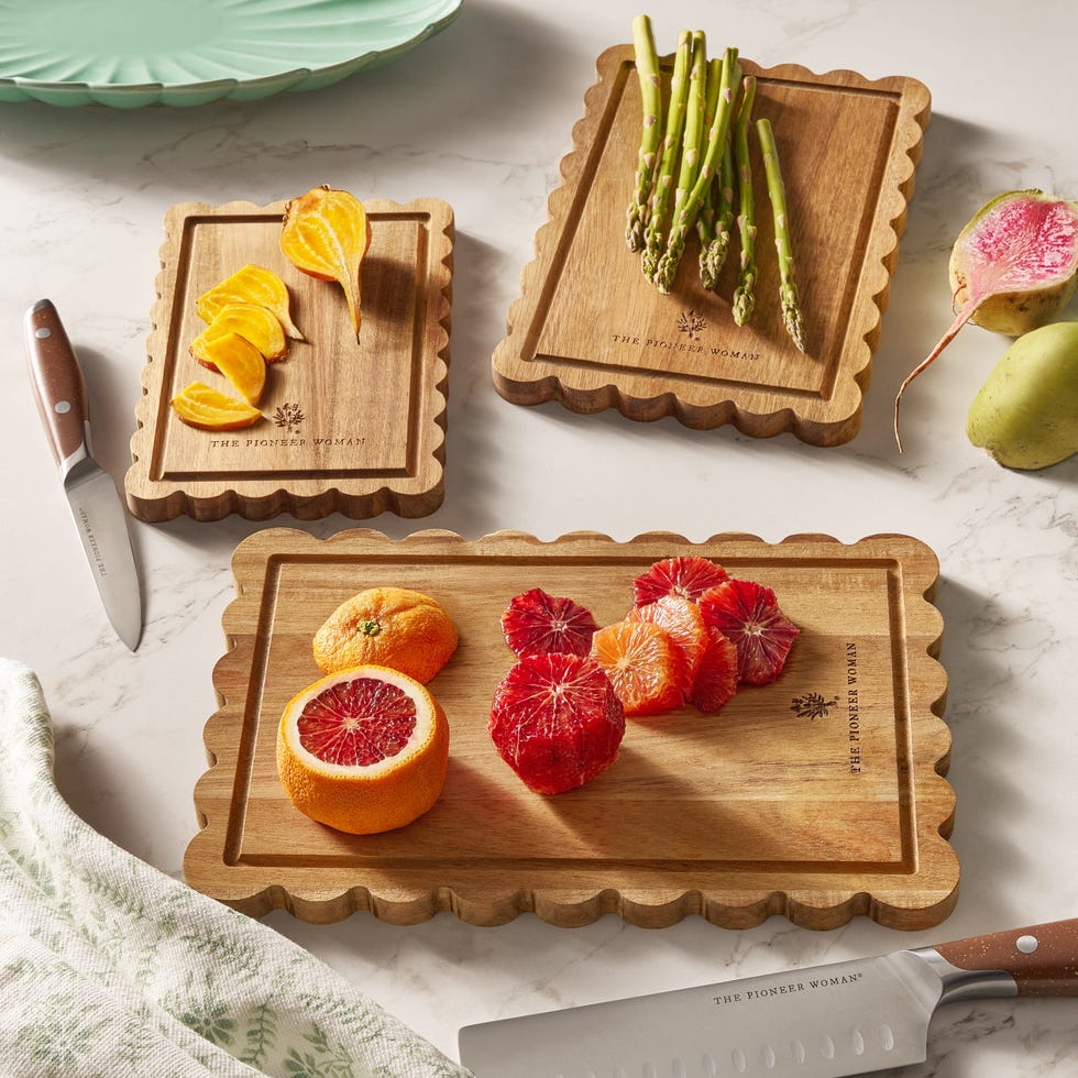 The Pioneer Woman 3-Piece Acacia Wood Scalloped Cutting Boards