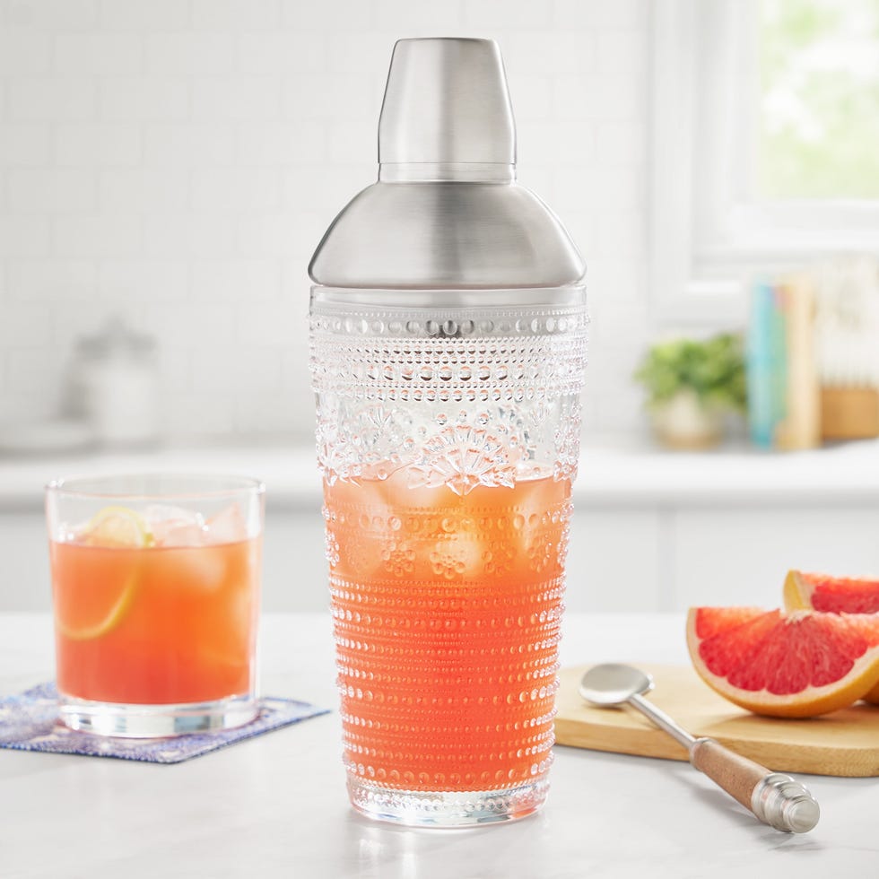 The Pioneer Woman 24-Ounce Glass Cocktail Shaker
